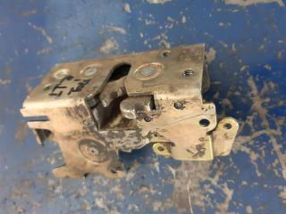 bontott VW LT Jobb Tolóajtó Zárszerkezet