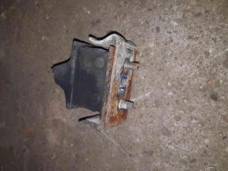 bontott VW LT Motor Tartó Bak Jobb