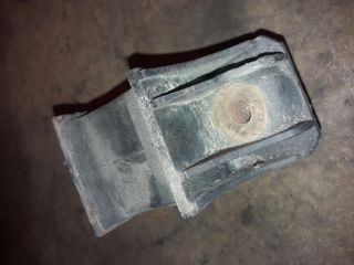 bontott VW LT Motor Tartó Bak Jobb