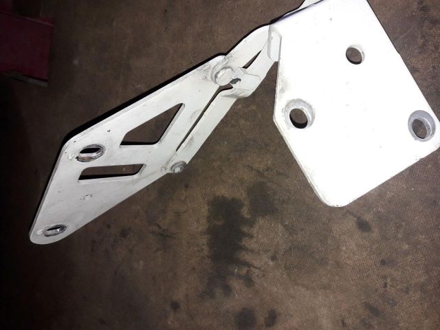 bontott VW LT Motorháztető Bal Zsanér