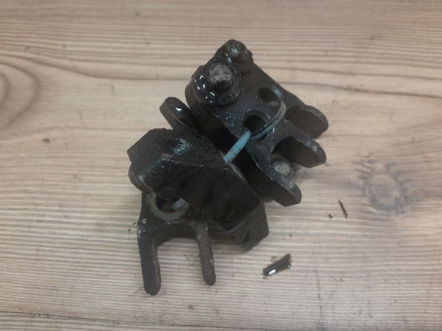 bontott VW LT Porlasztó Lefogató