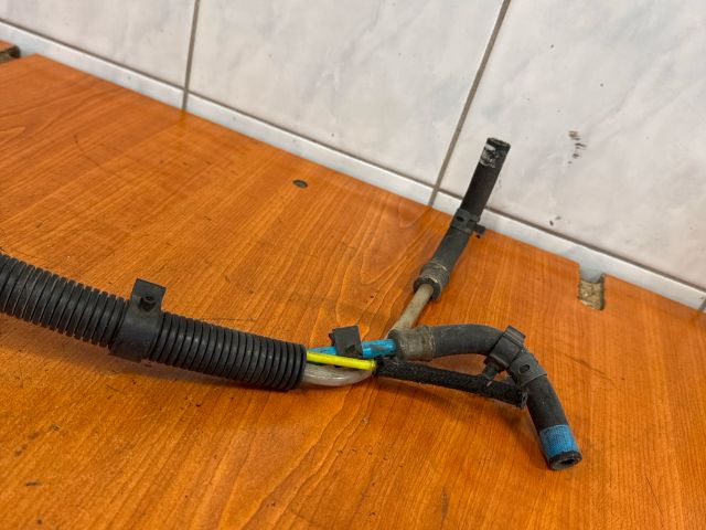 bontott VW LT Üzemanyagcső