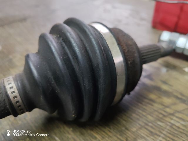 bontott VW LUPO Bal Féltengely