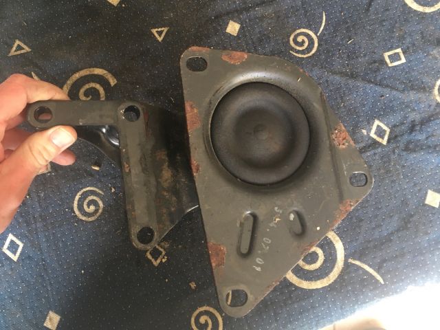 bontott VW LUPO Motor Tartó Bak (Fém)