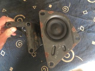 bontott VW LUPO Motor Tartó Bak (Fém)