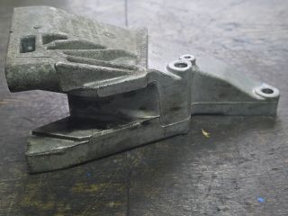 bontott VW LUPO Motor Tartó Bak (Pozíciófüggetlen)