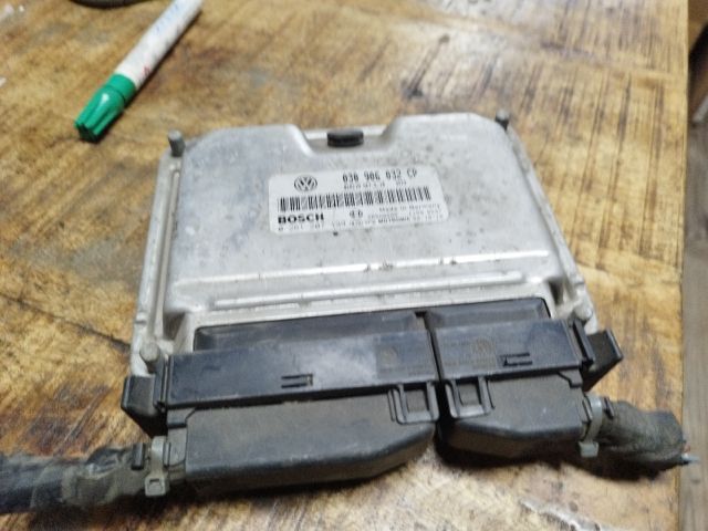 bontott VW LUPO Motorvezérlő