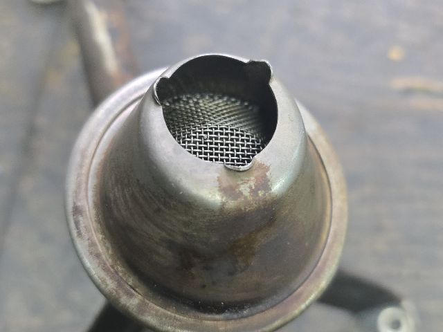 bontott VW LUPO Olajszivattyú Szűrőkosár