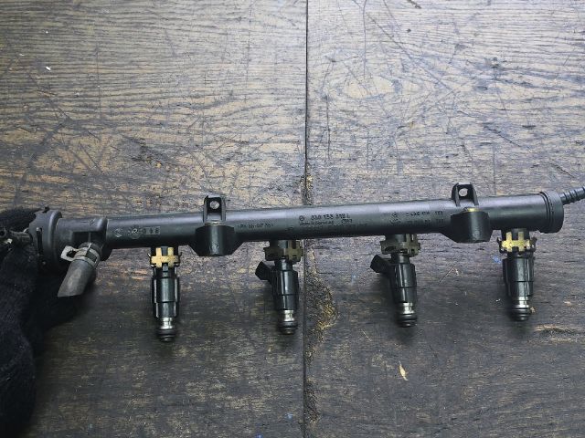 bontott VW LUPO Porlasztó Sor / Híd