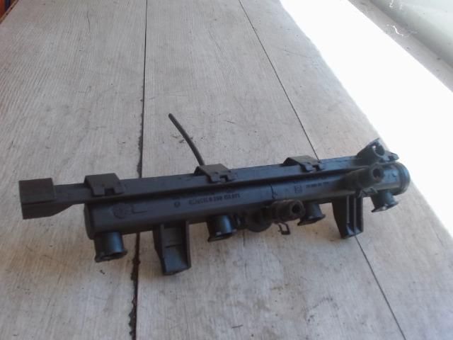 bontott VW LUPO Porlasztó Sor / Híd