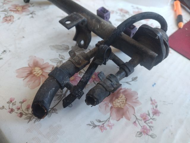 bontott VW LUPO Porlasztó Sor / Híd