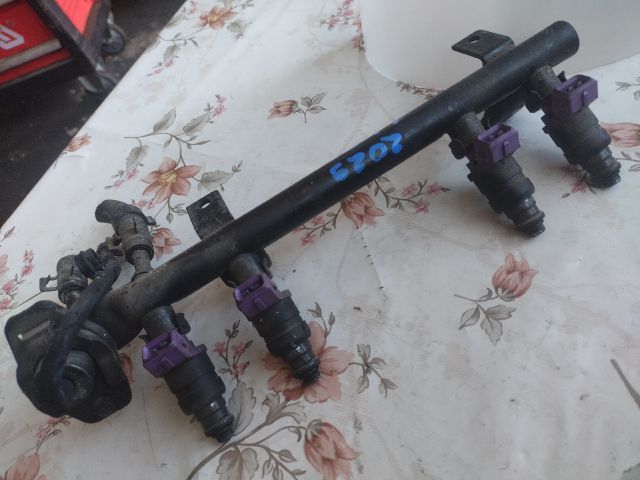 bontott VW LUPO Porlasztó Sor / Híd