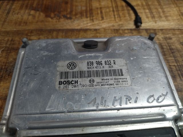 bontott VW LUPO Motorvezérlő