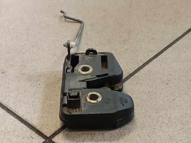 bontott VW LUPO Csomagtérajtó Zárszerkezet