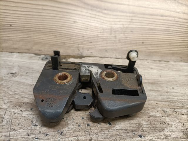 bontott VW LUPO Csomagtérajtó Zárszerkezet