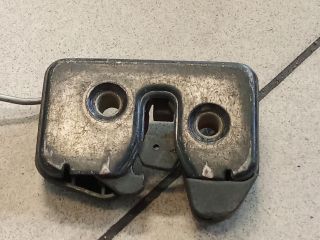 bontott VW LUPO Csomagtérajtó Zárszerkezet