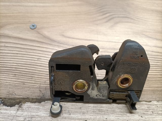 bontott VW LUPO Csomagtérajtó Zárszerkezet