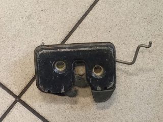 bontott VW LUPO Csomagtérajtó Zárszerkezet