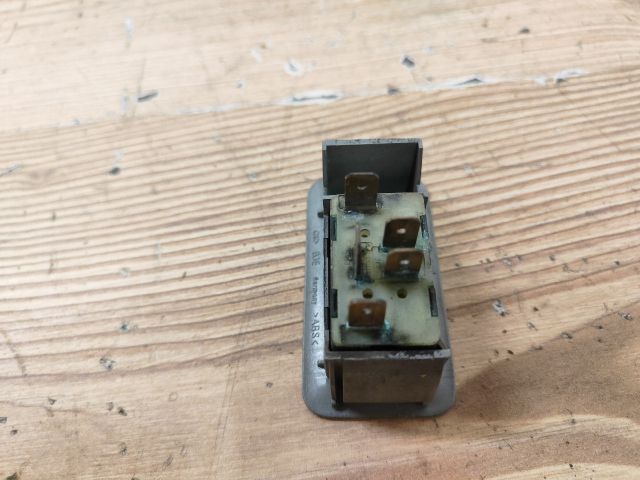 bontott VW LUPO Jobb első Ablakemelő Kapcsoló