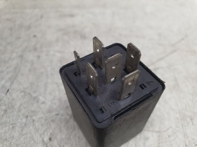 bontott VW LUPO Relé