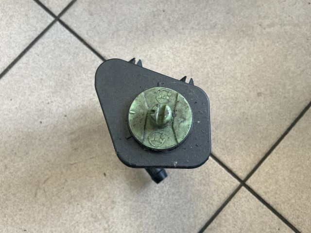 bontott VW LUPO Szervóolaj Tartály