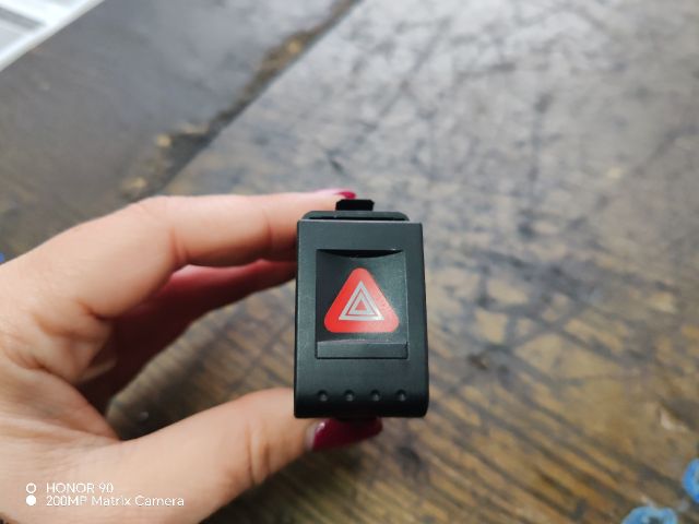 bontott VW LUPO Vészvillogó Kapcsoló