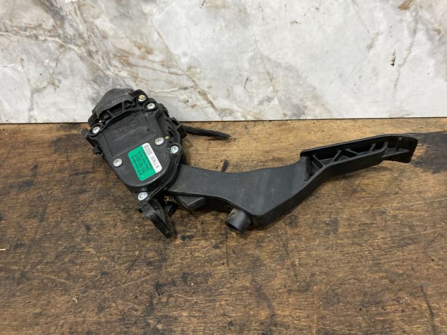 bontott VW MULTIVAN Gázpedál (Elektromos)