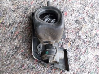 bontott VW MULTIVAN Tankbetöltő Cső Burkolat