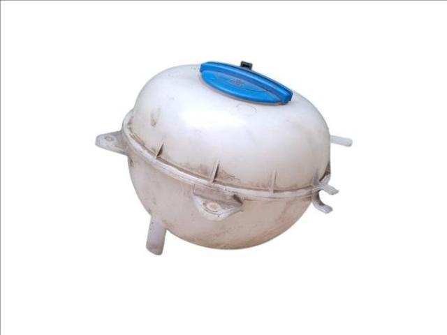 bontott VW MULTIVAN Kiegyenlítő Tartály