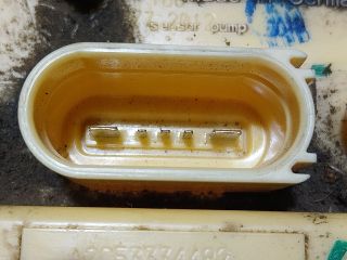 bontott VW MULTIVAN Üzemanyag Szivattyú