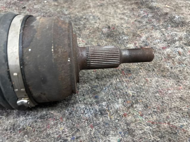 bontott VW MULTIVAN Bal Féltengely