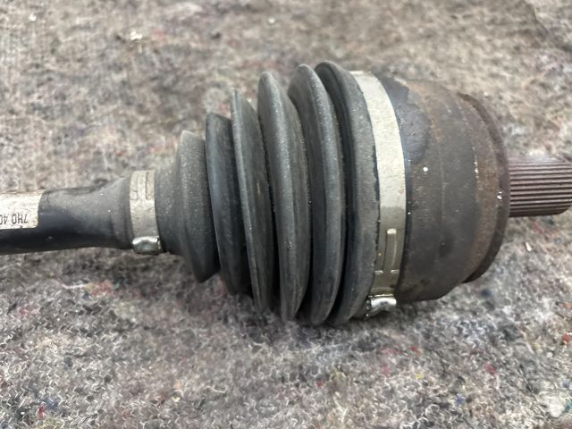 bontott VW MULTIVAN Bal Féltengely