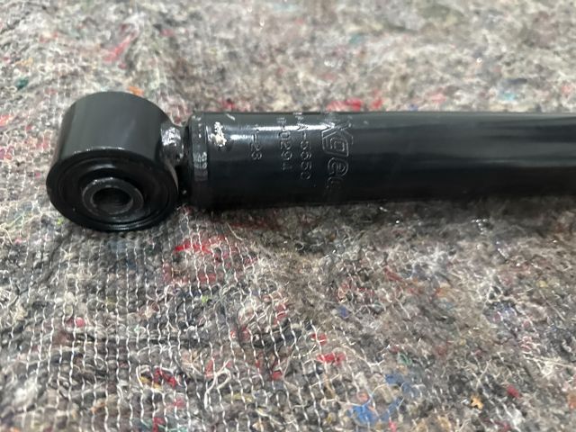 bontott VW MULTIVAN Bal hátsó Lengéscsillapító