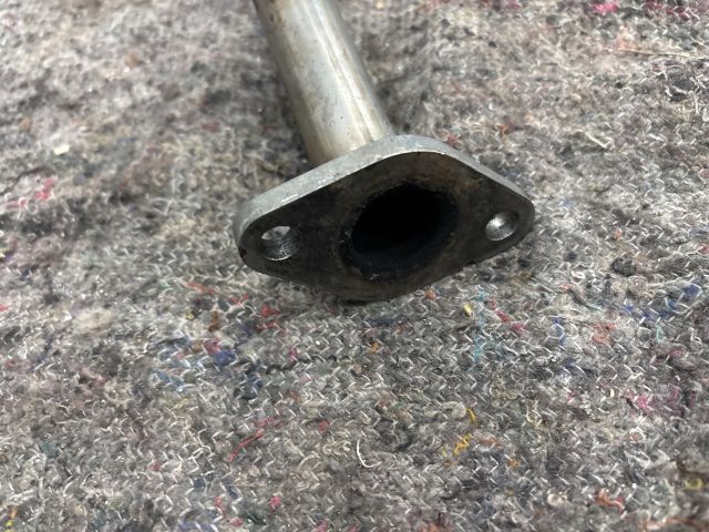 bontott VW MULTIVAN EGR Hűtő Cső