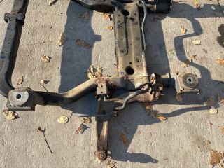 bontott VW MULTIVAN Első Bölcső