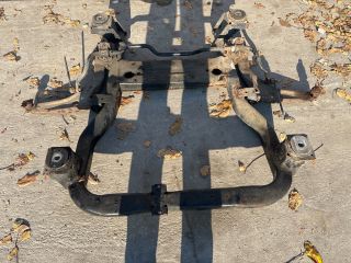 bontott VW MULTIVAN Első Bölcső