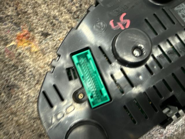 bontott VW MULTIVAN Kilométeróra