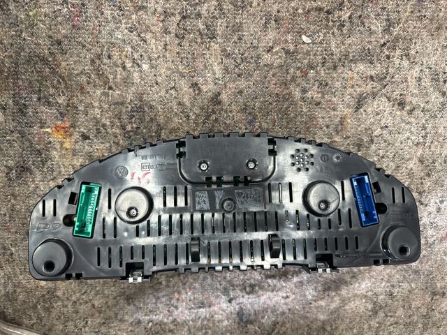 bontott VW MULTIVAN Kilométeróra