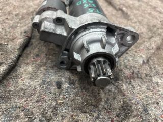 bontott VW MULTIVAN Önindító