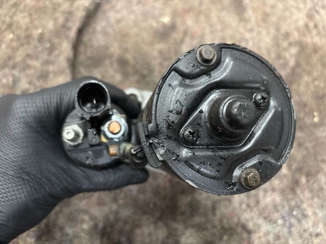 bontott VW MULTIVAN Önindító