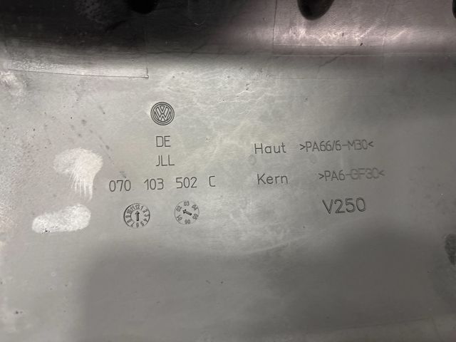 bontott VW MULTIVAN Szelepfedél