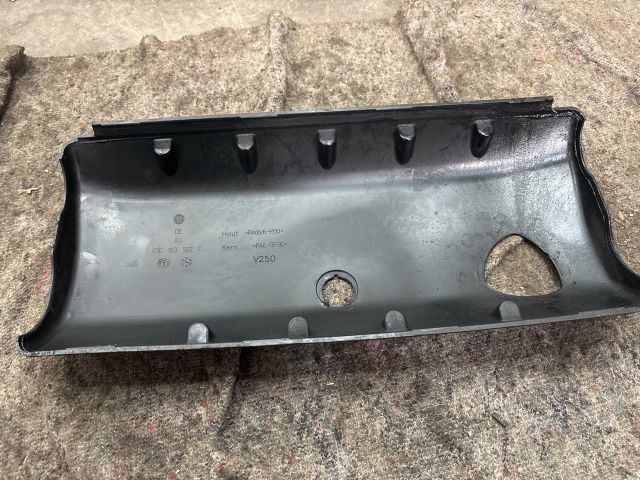 bontott VW MULTIVAN Szelepfedél