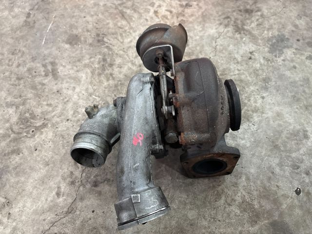 bontott VW MULTIVAN Turbó