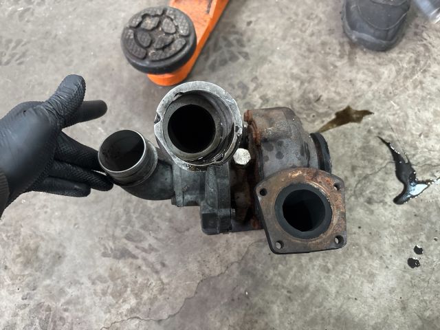 bontott VW MULTIVAN Turbó