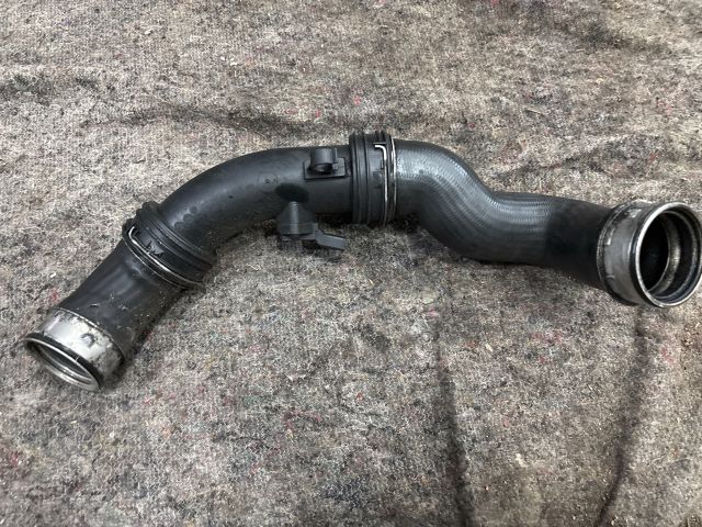 bontott VW MULTIVAN Turbócső