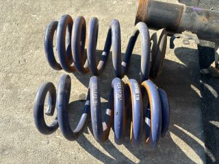 bontott VW MULTIVAN Ültetőrugó Szett