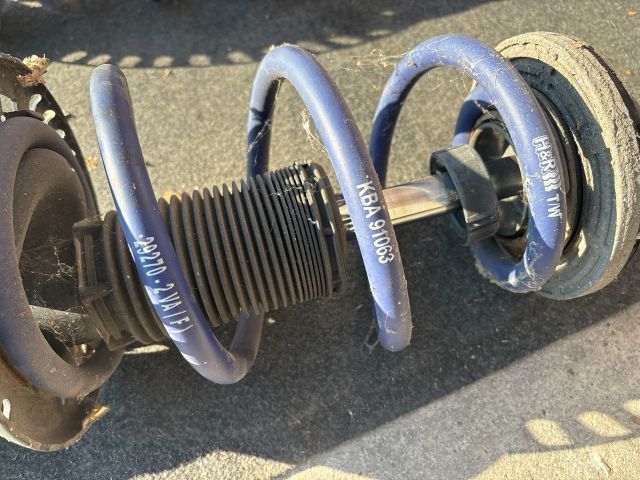 bontott VW MULTIVAN Ültetőrugó Szett