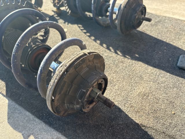 bontott VW MULTIVAN Ültetőrugó Szett