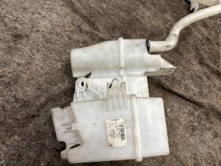 bontott VW MULTIVAN Ablakmosó Tartály