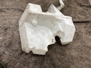 bontott VW MULTIVAN Ablakmosó Tartály